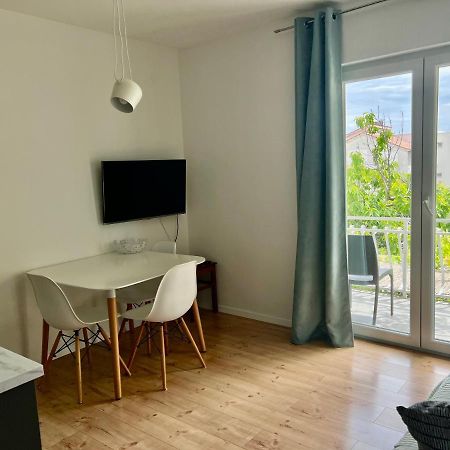 Apartment Udovicic Vodice Esterno foto